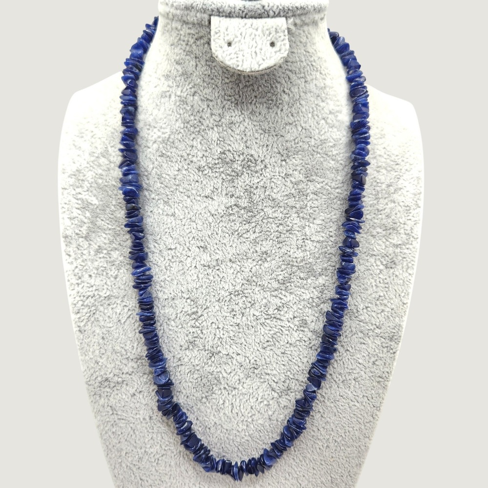 Vintage Boho Blue Gemstone Chip Necklace Earthly 20 Inch Gold Tone Barrel Clasp
